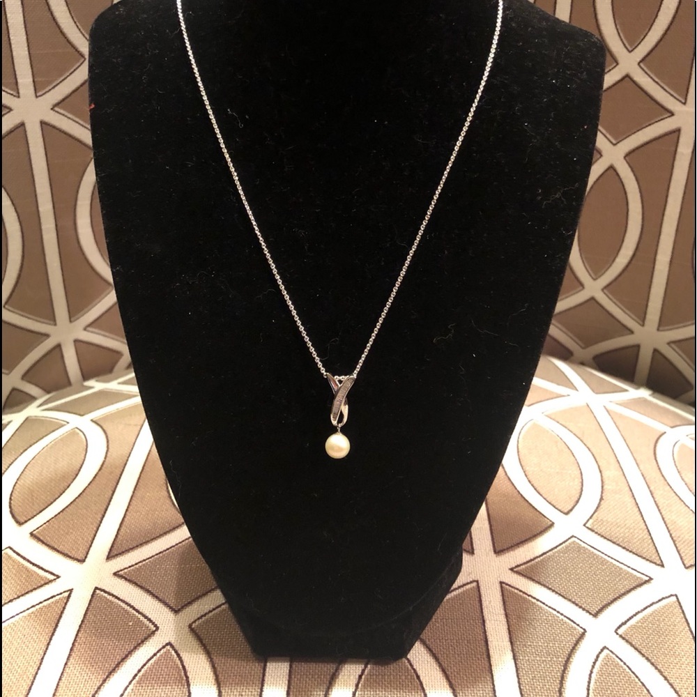 Vantel Pearl necklace